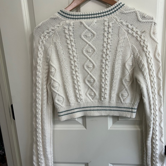 EUC Forever  21 White and Teal Trim Cable Knit Cardigan, size S, cropped. Roomy - Picture 4 of 8